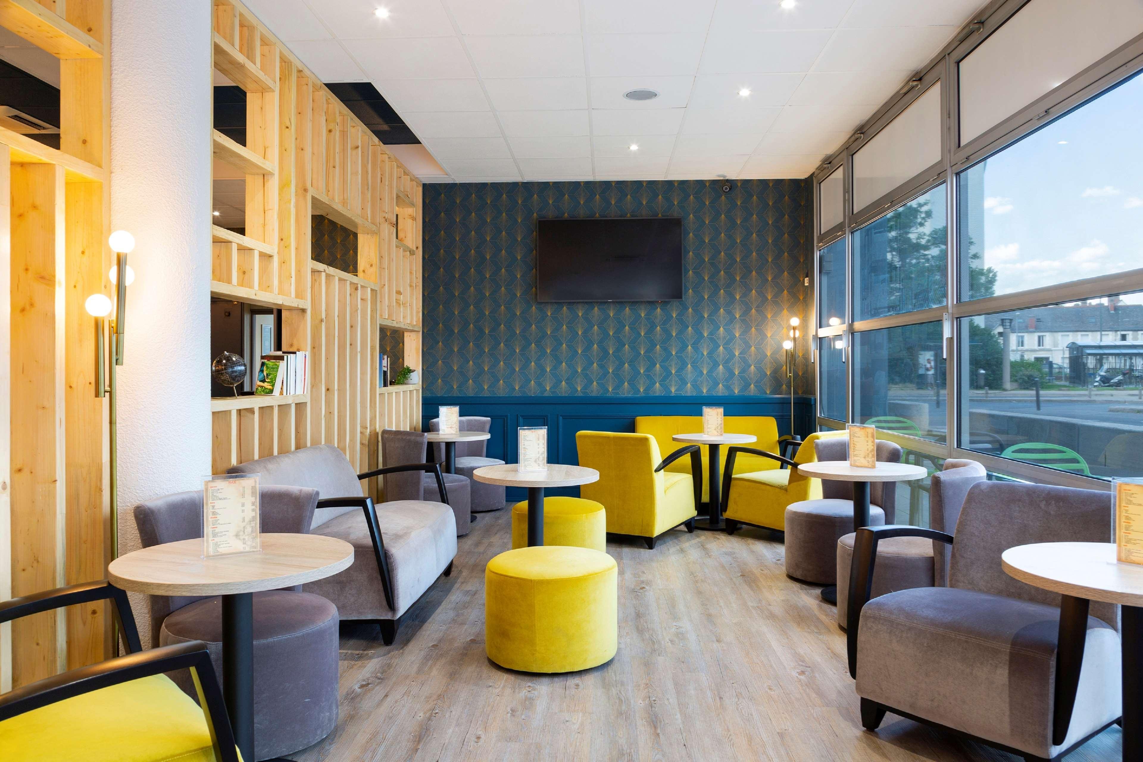 Hotel Kyriad Tours St Pierre Des Corps Gare Saint-Pierre-des-Corps Exterior photo
