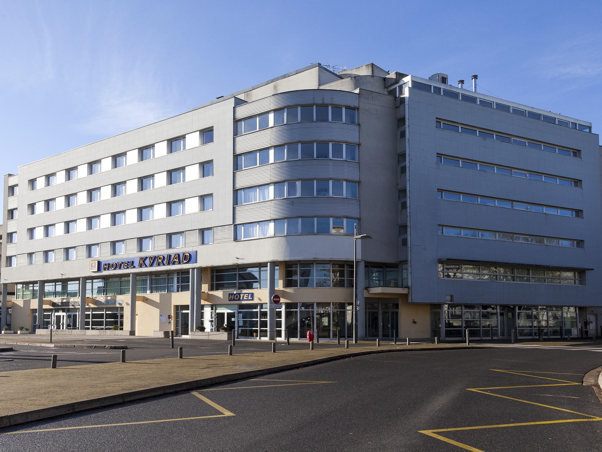 Hotel Kyriad Tours St Pierre Des Corps Gare Saint-Pierre-des-Corps Exterior photo